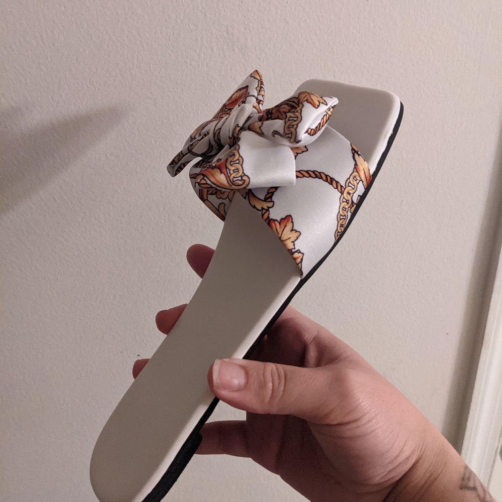 Square toed Sandals
